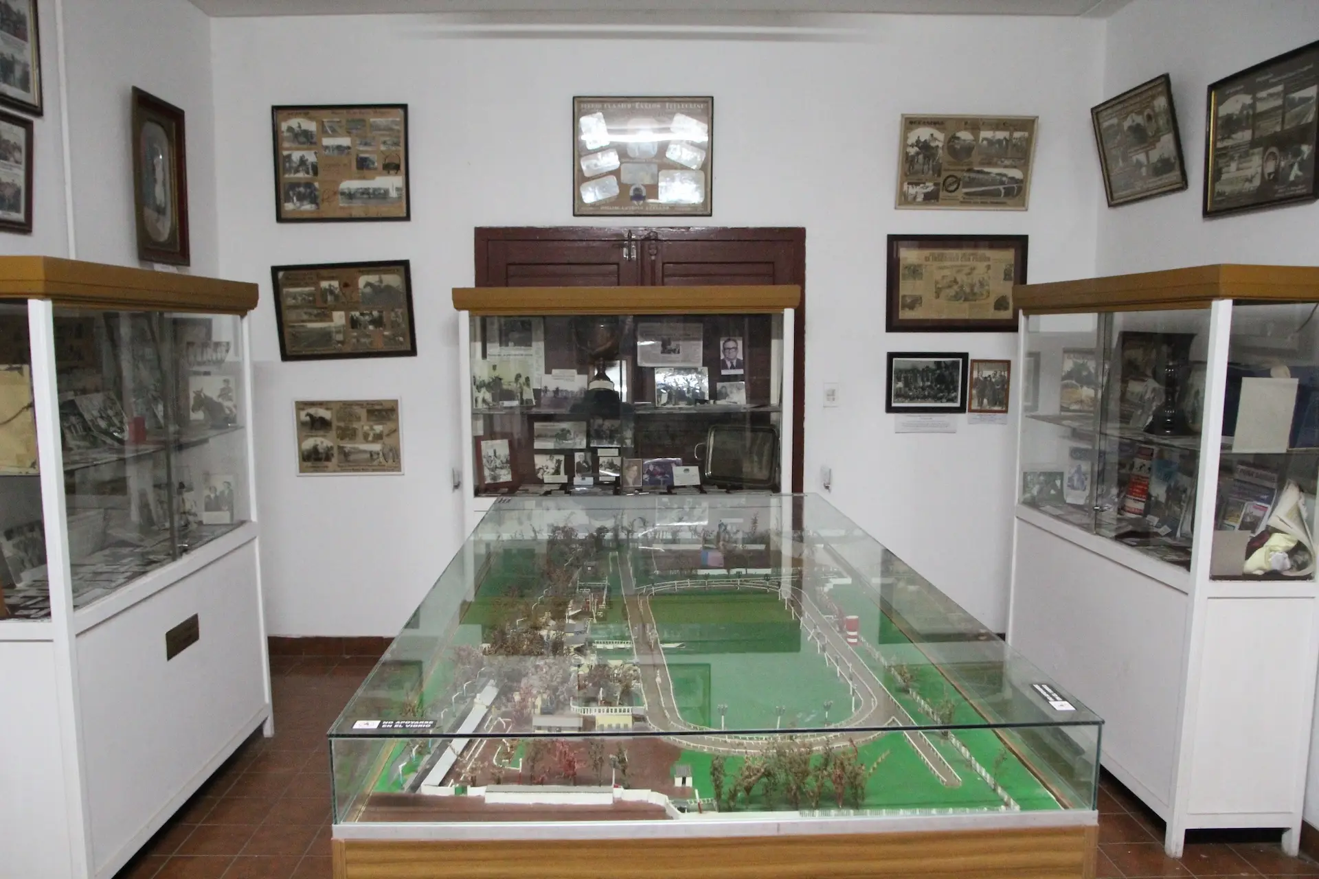 Biblioteca Lito Bestani