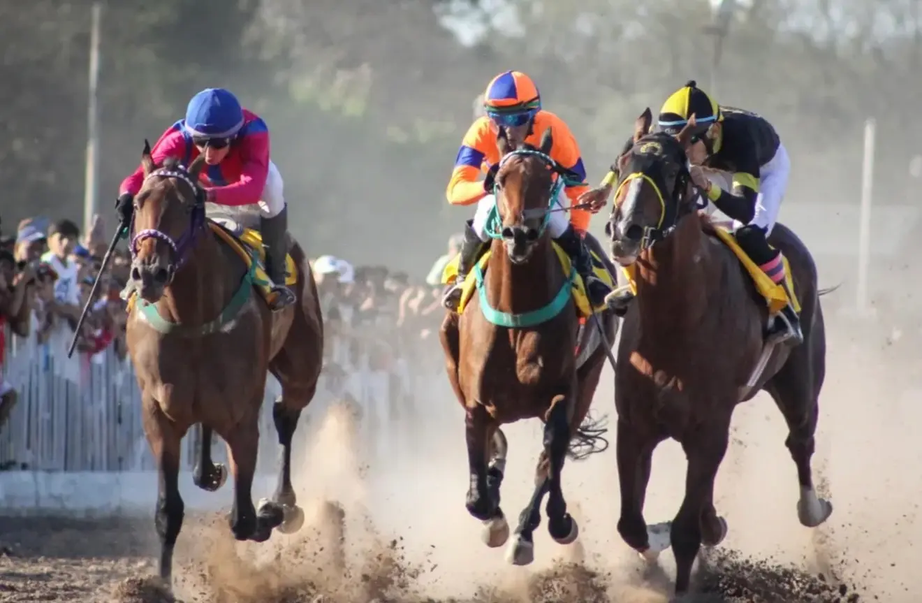 Storm Chuck se quedó con el Clásico "Estrellas Tucumanas"